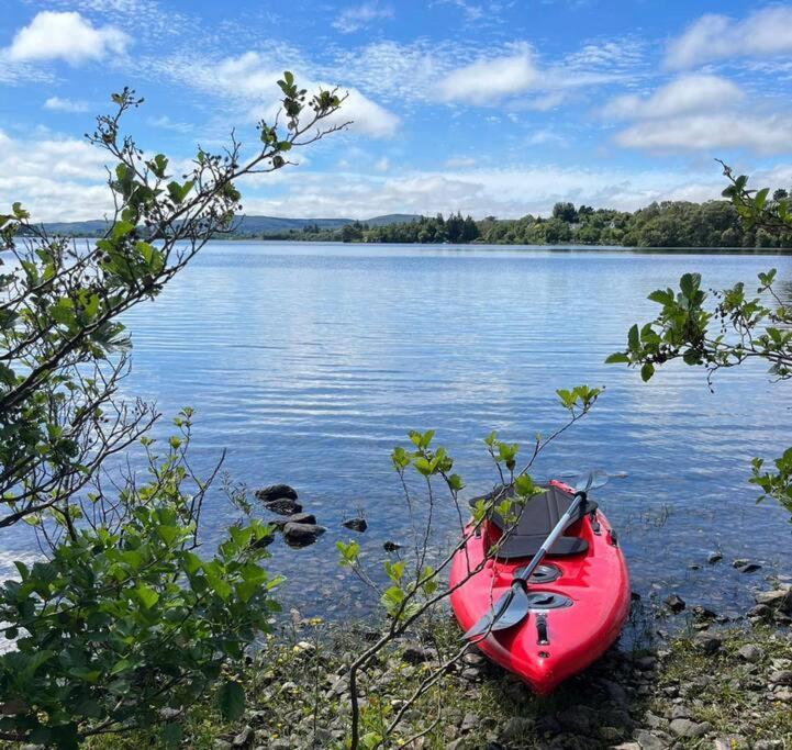 Hillcrest Lodge, Private Apartment On Lough Corrib, Oughterard 골웨이 외부 사진